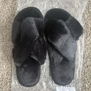 Women's Black Faux Fur Slippers